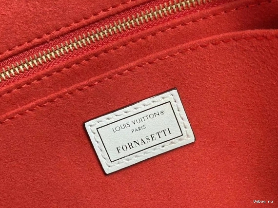 MM LOUIS ONTHEGO VUITTON 0713